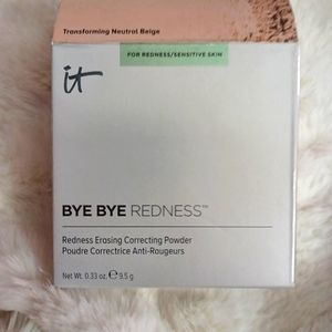 IT COSMETICS BYE BYE REDNESS TRANSFORMING POWDER ( natural baige)